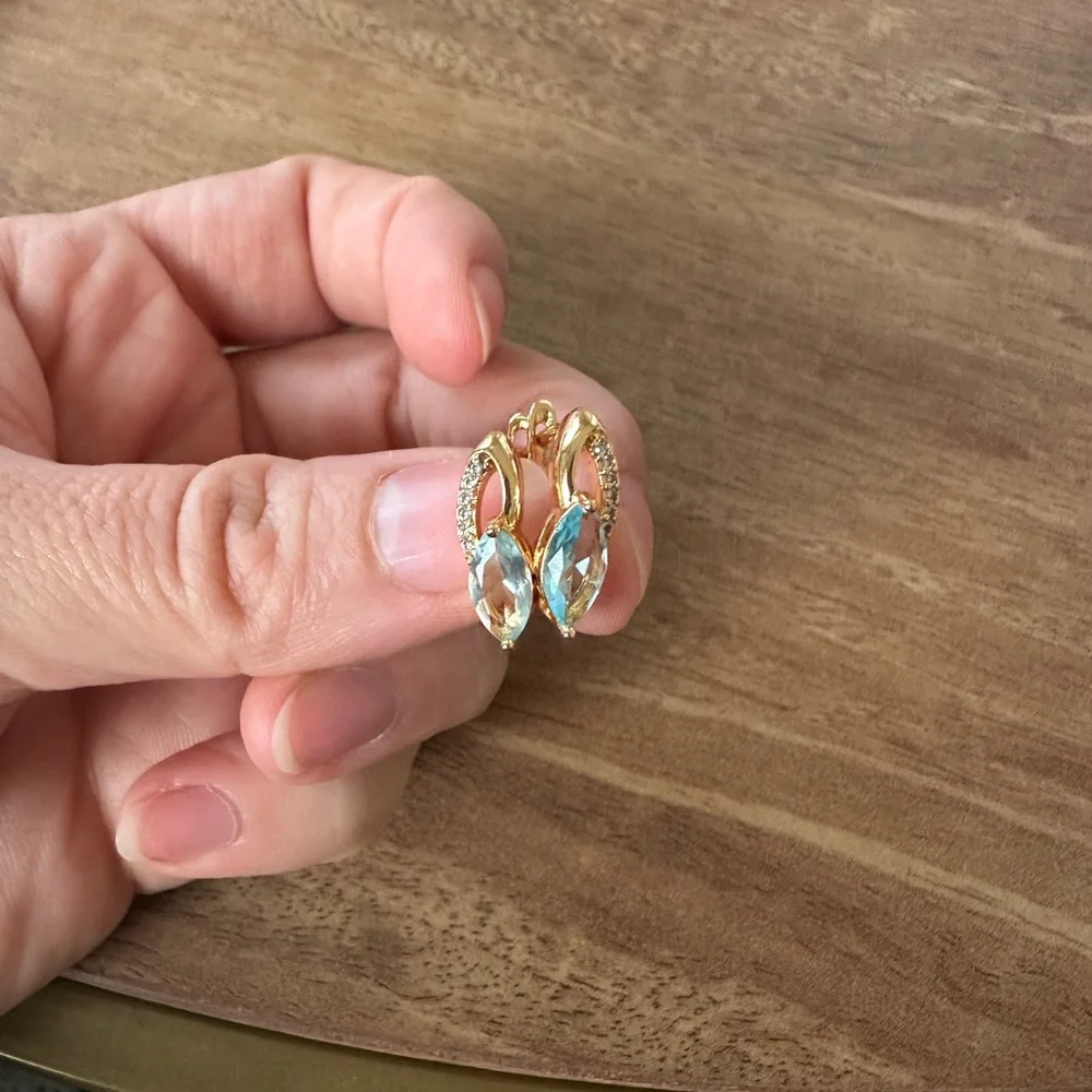 NEW Pretty Bird Jewelry | Rose Gold Plated C-Hoop Earrings - Aqua & White Stones